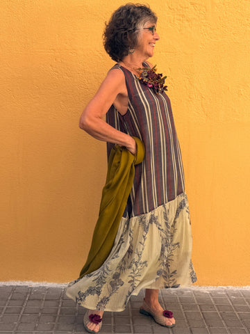 Vestido Yabalka — Rayas y flores en Chanderi de seda y algodón