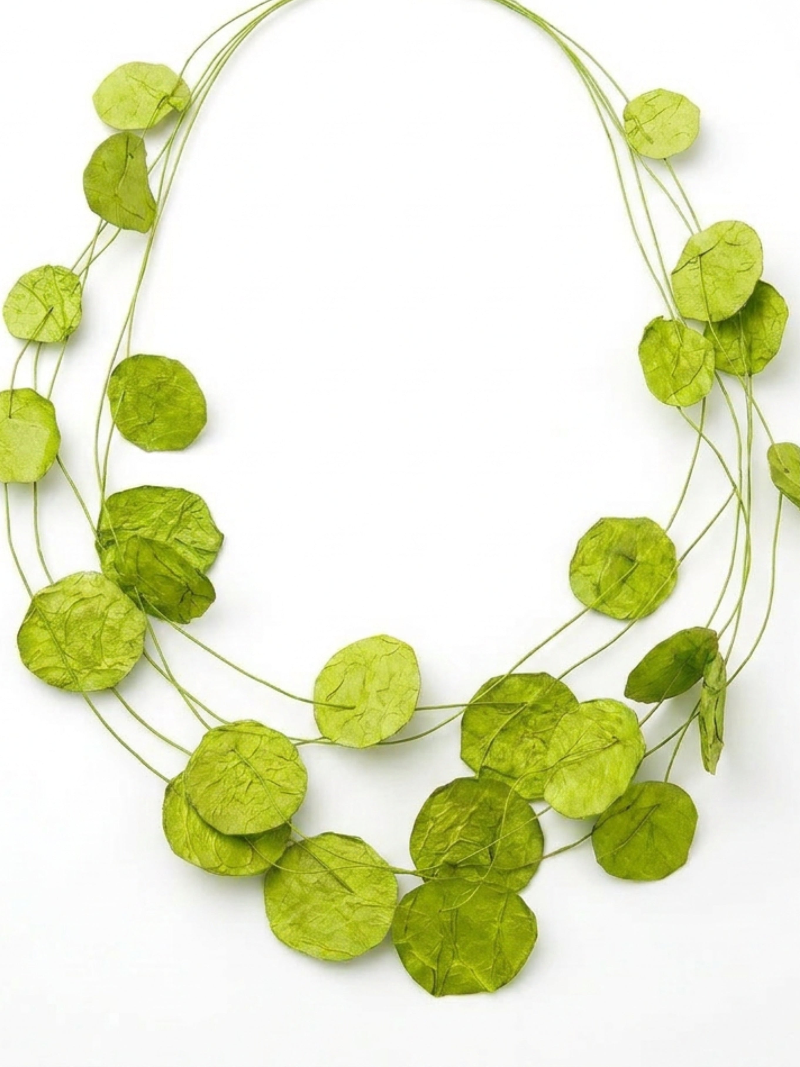 Collar Petalos — joyería contemporánea de papel hecho a mano
