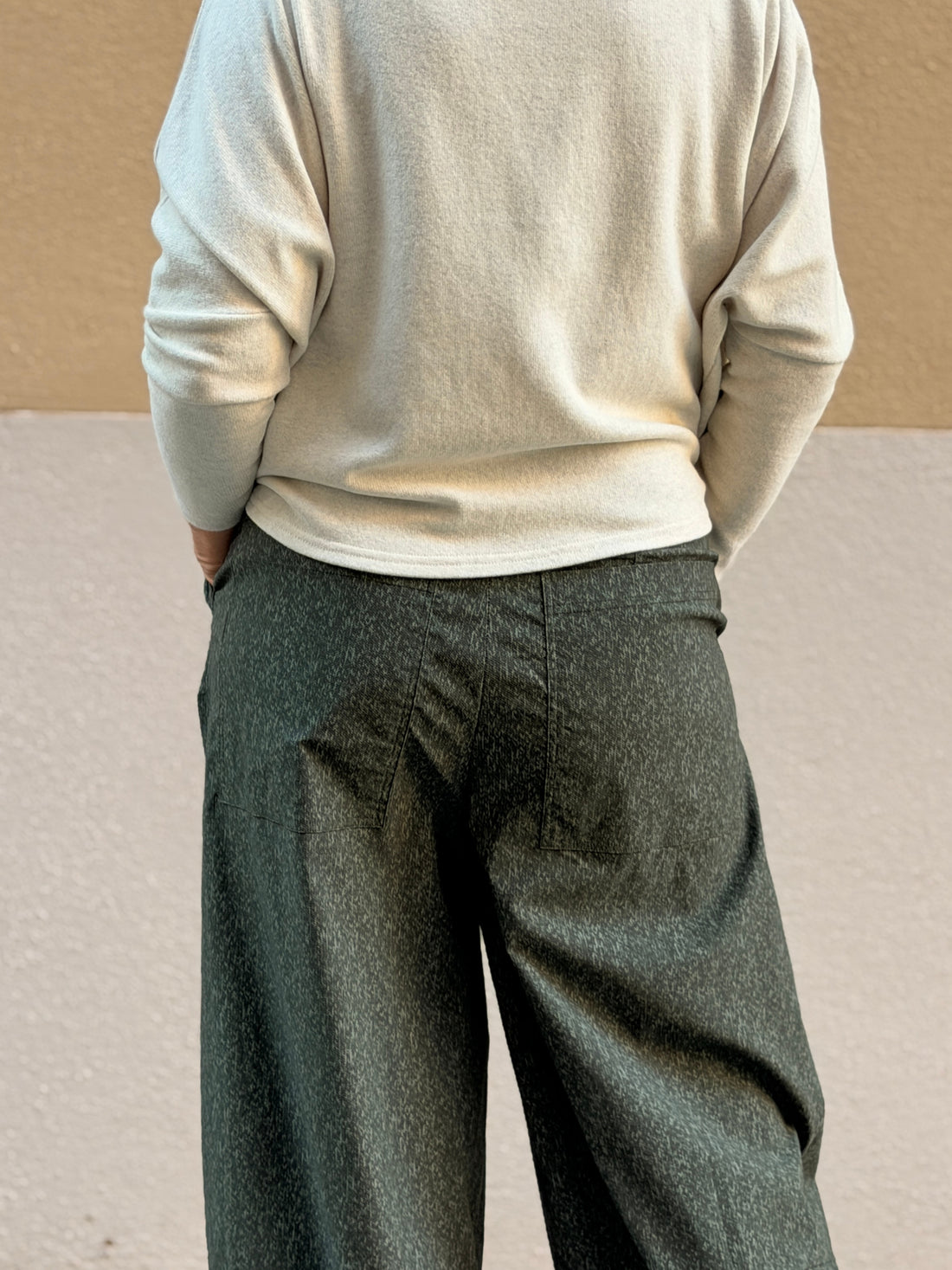 Pantaló ample — cama recta i cropped