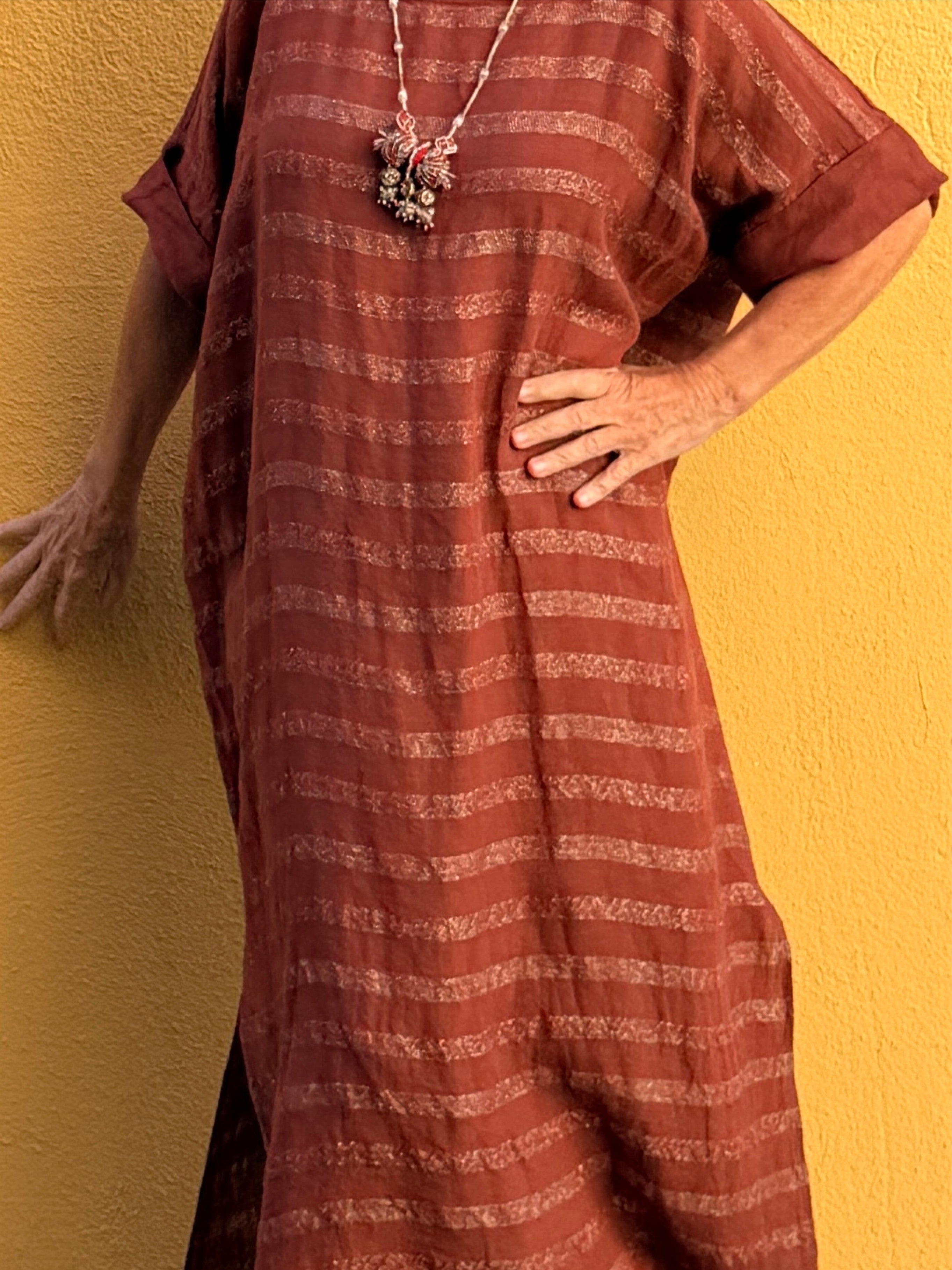 Vestido maxi de lino con rayas — ligero y fluido