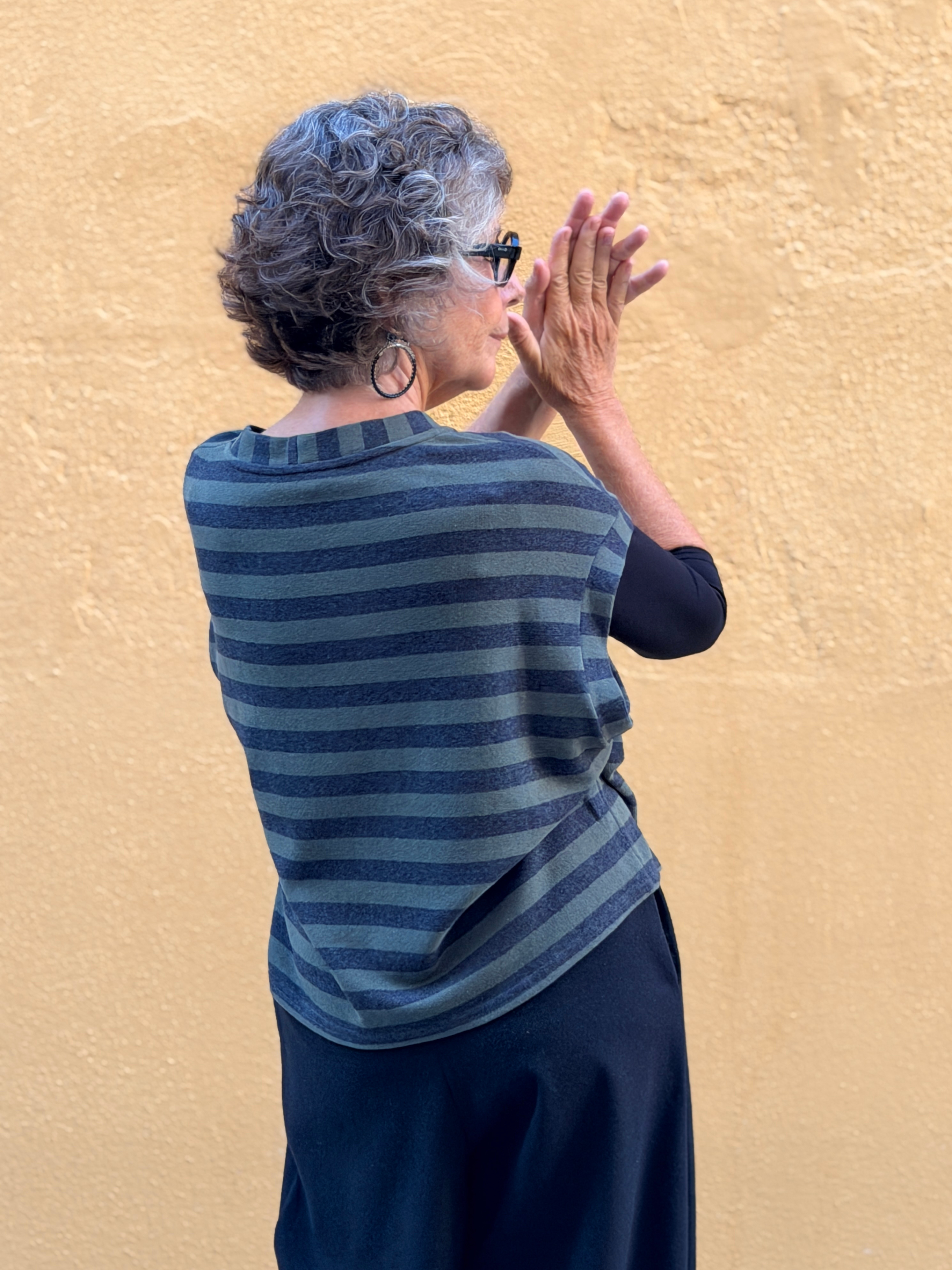Top de ratlles sense mànigues — tall boxy