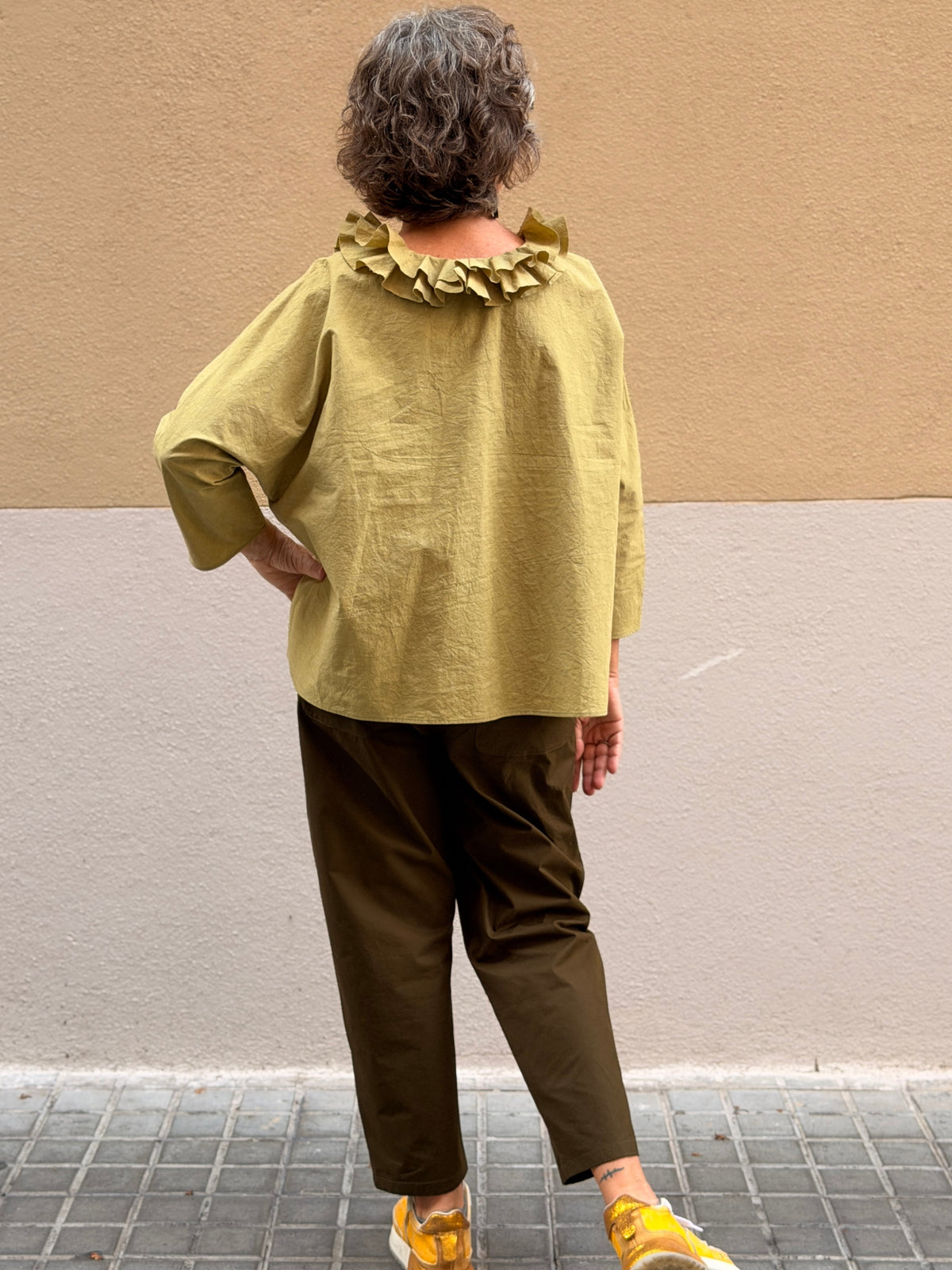 Camisa oversize — coll de volants