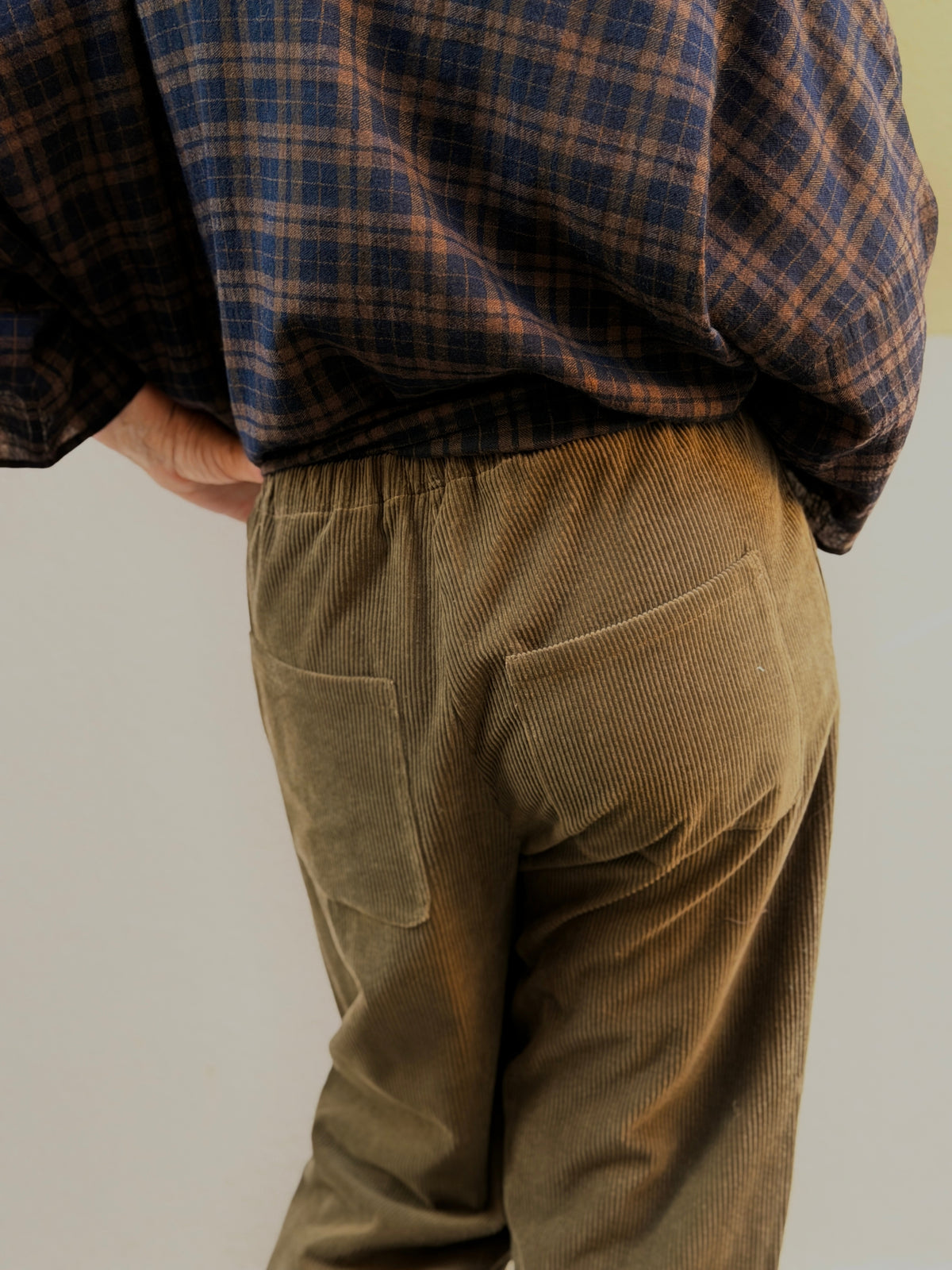 Pantalón de pana — cintura elástica