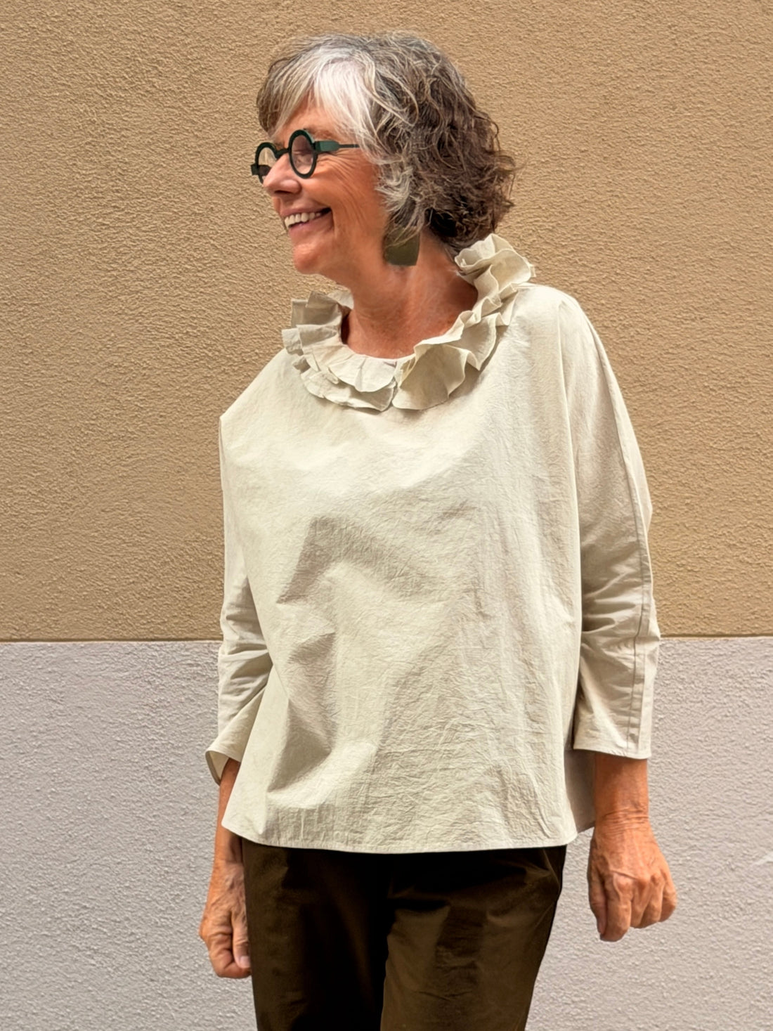 Camisa oversize — coll de volants