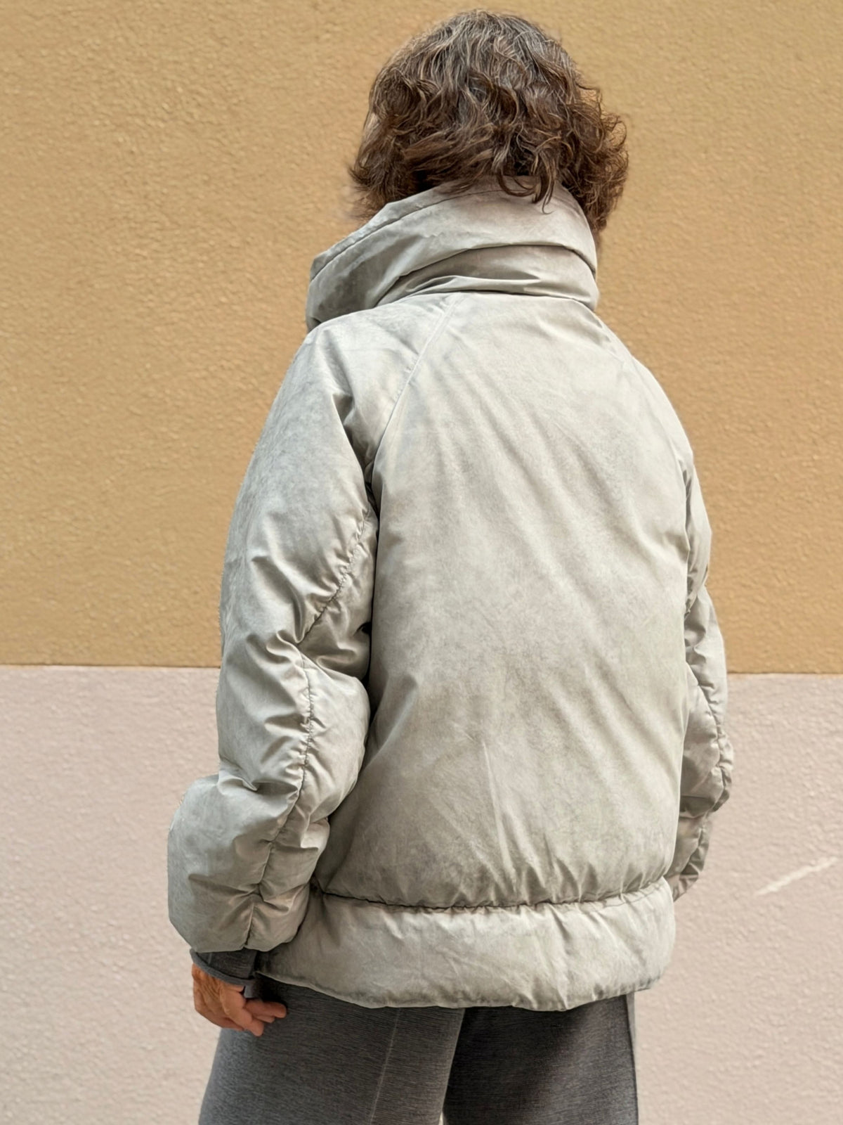 Down jacket — stand-up collar and dye effect