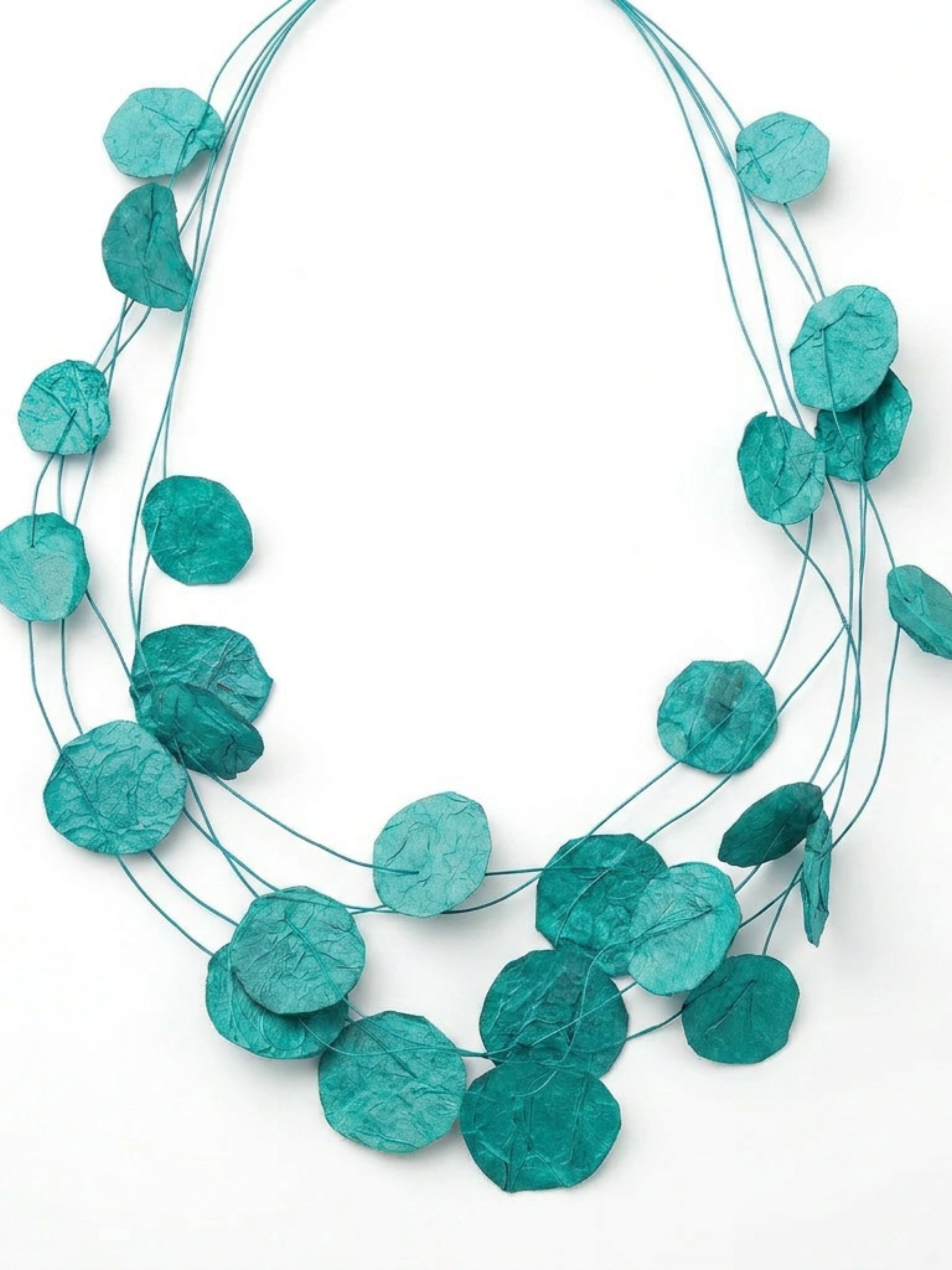 Collar Petalos — joyería contemporánea de papel hecho a mano