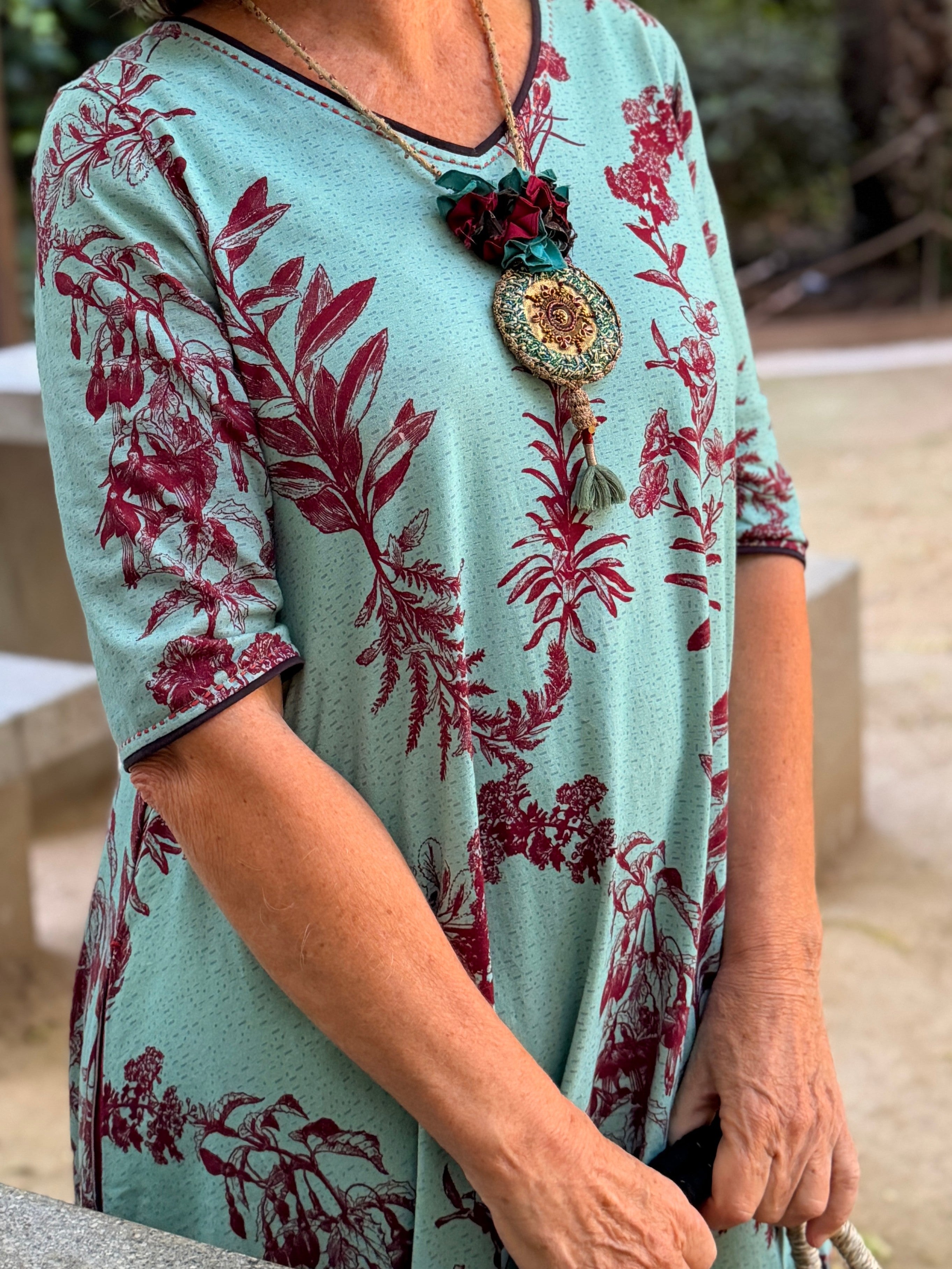 Vestido Durga — Jersey de algodón con estampado floral exclusivo | Jadeite
