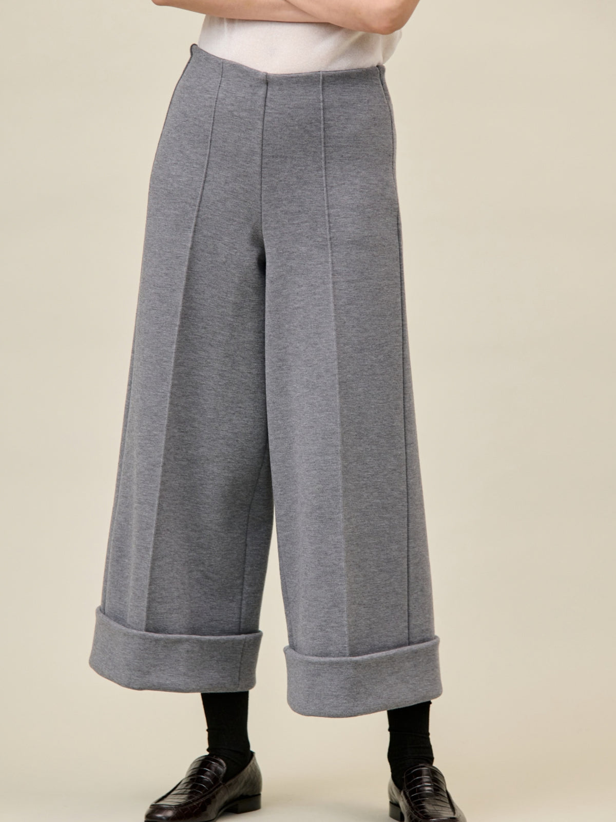 7/8 knit trousers — high-rise waist