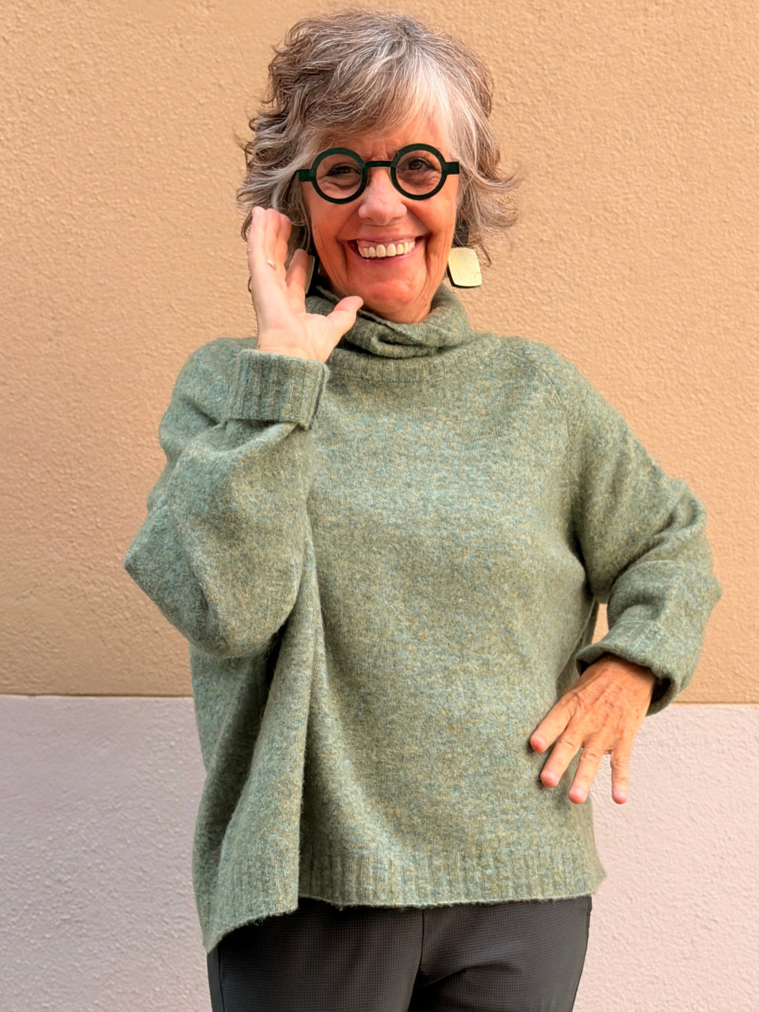 Jersei evasé de coll alt — llana i alpaca