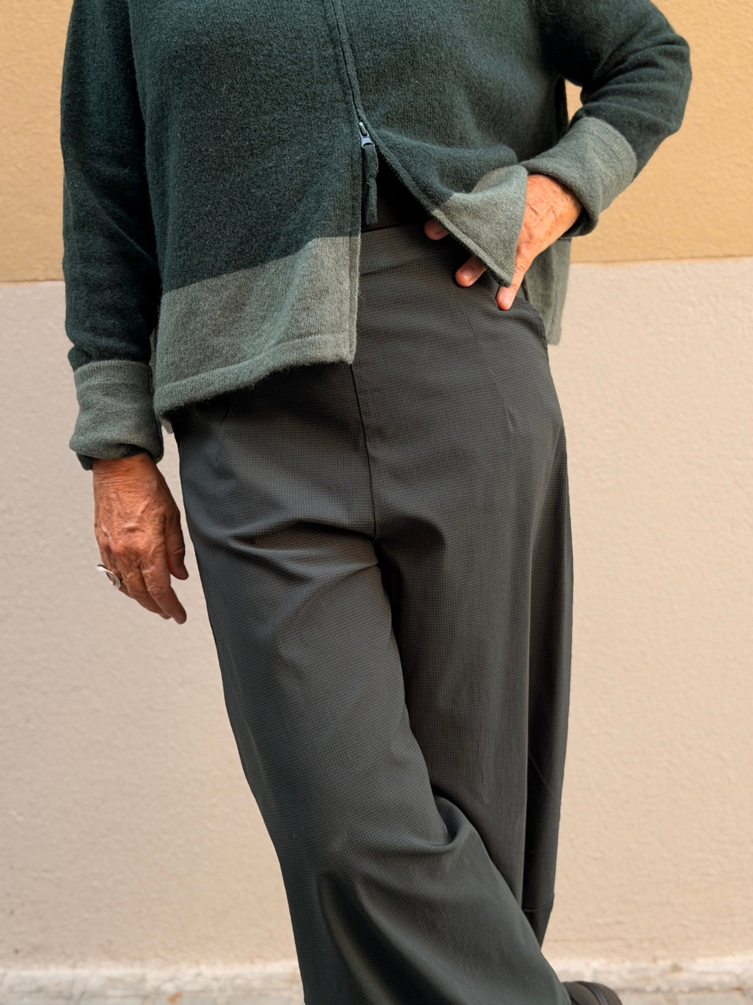Pantaló ample — silueta relaxada