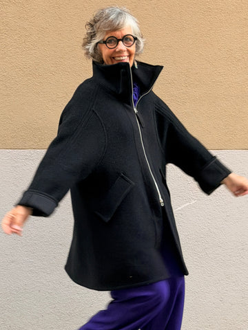 Abric de llana bullida — coll dret