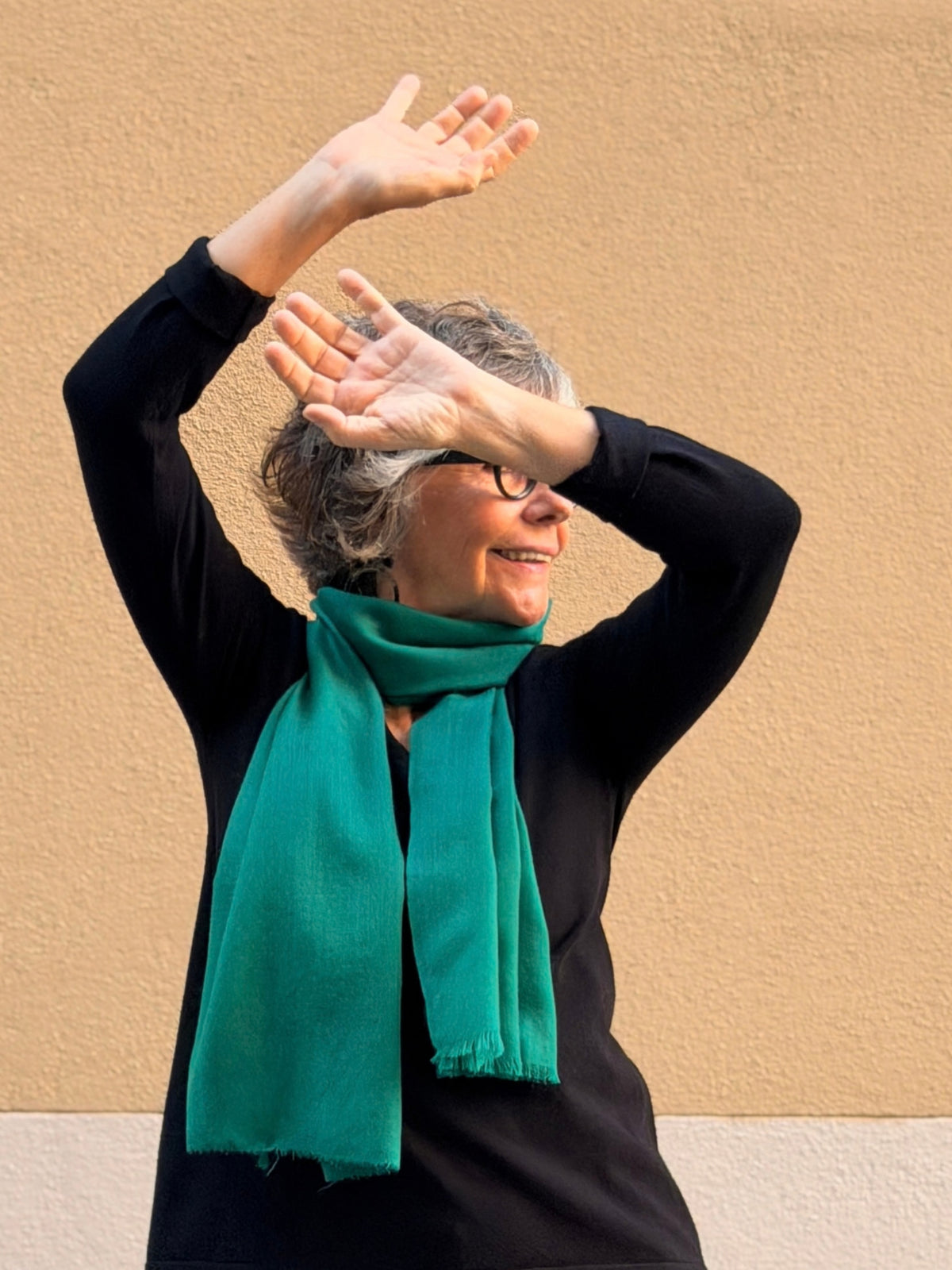 Plain cashmere scarf