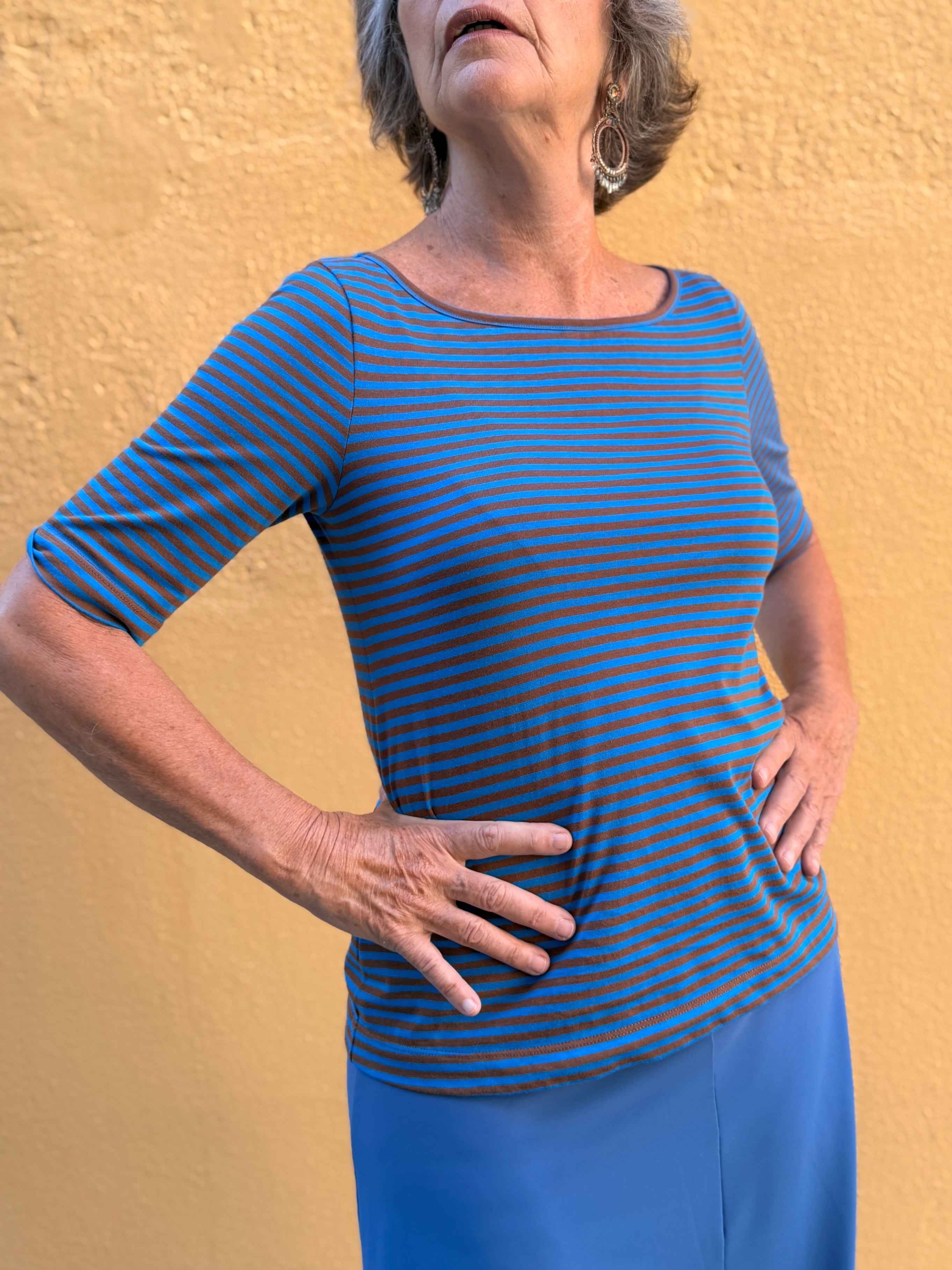 Camiseta Sally de algodón — escote barco y manga hasta el codo