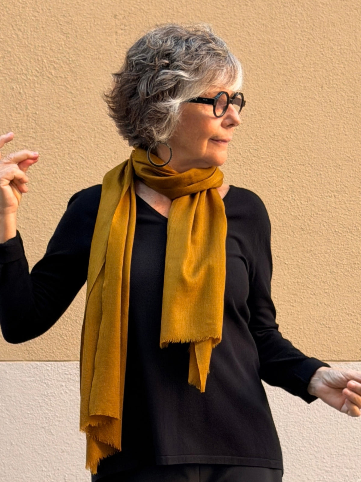 Plain cashmere scarf