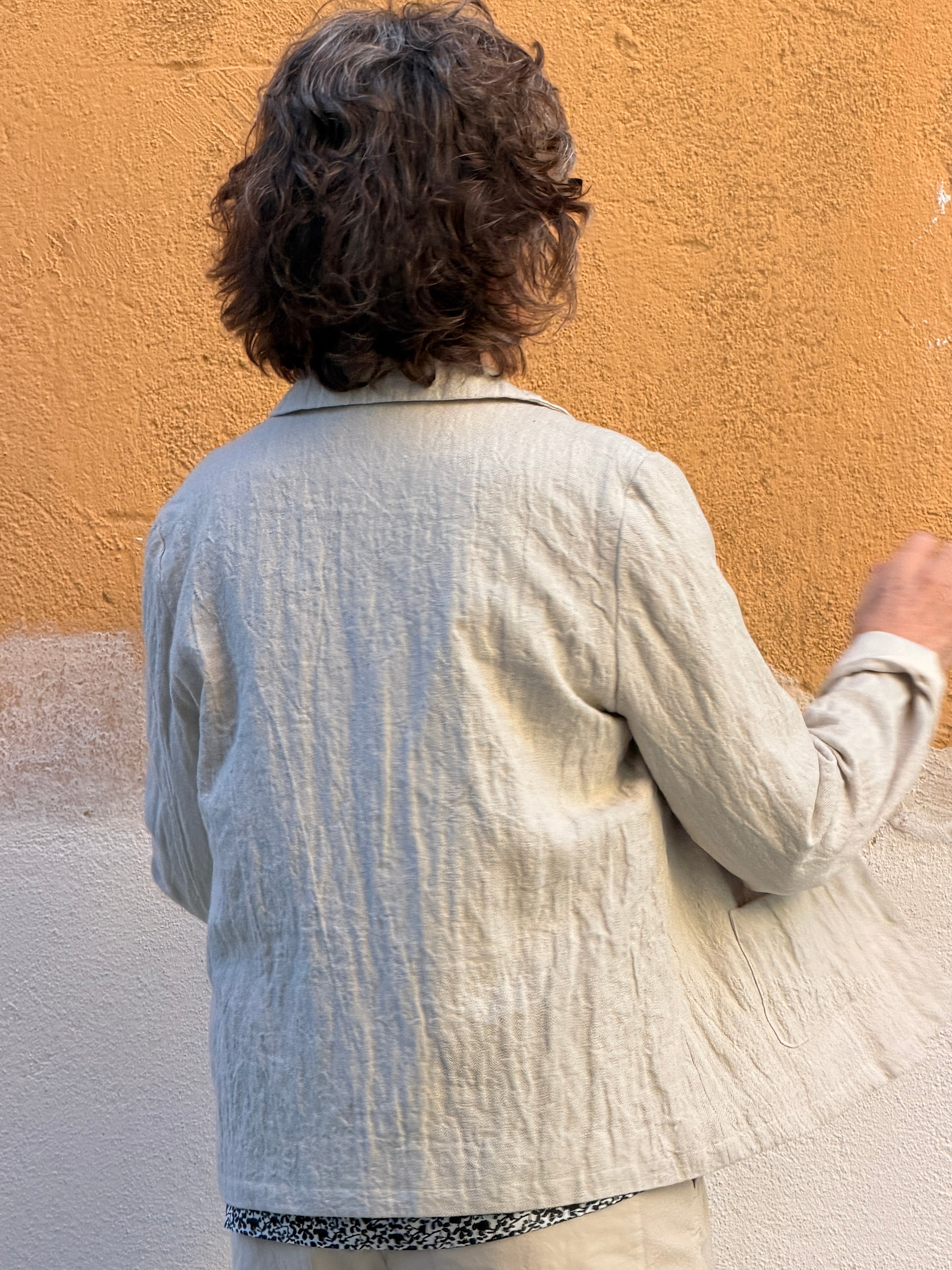 Chaqueta ligera de algodón y lino con textura