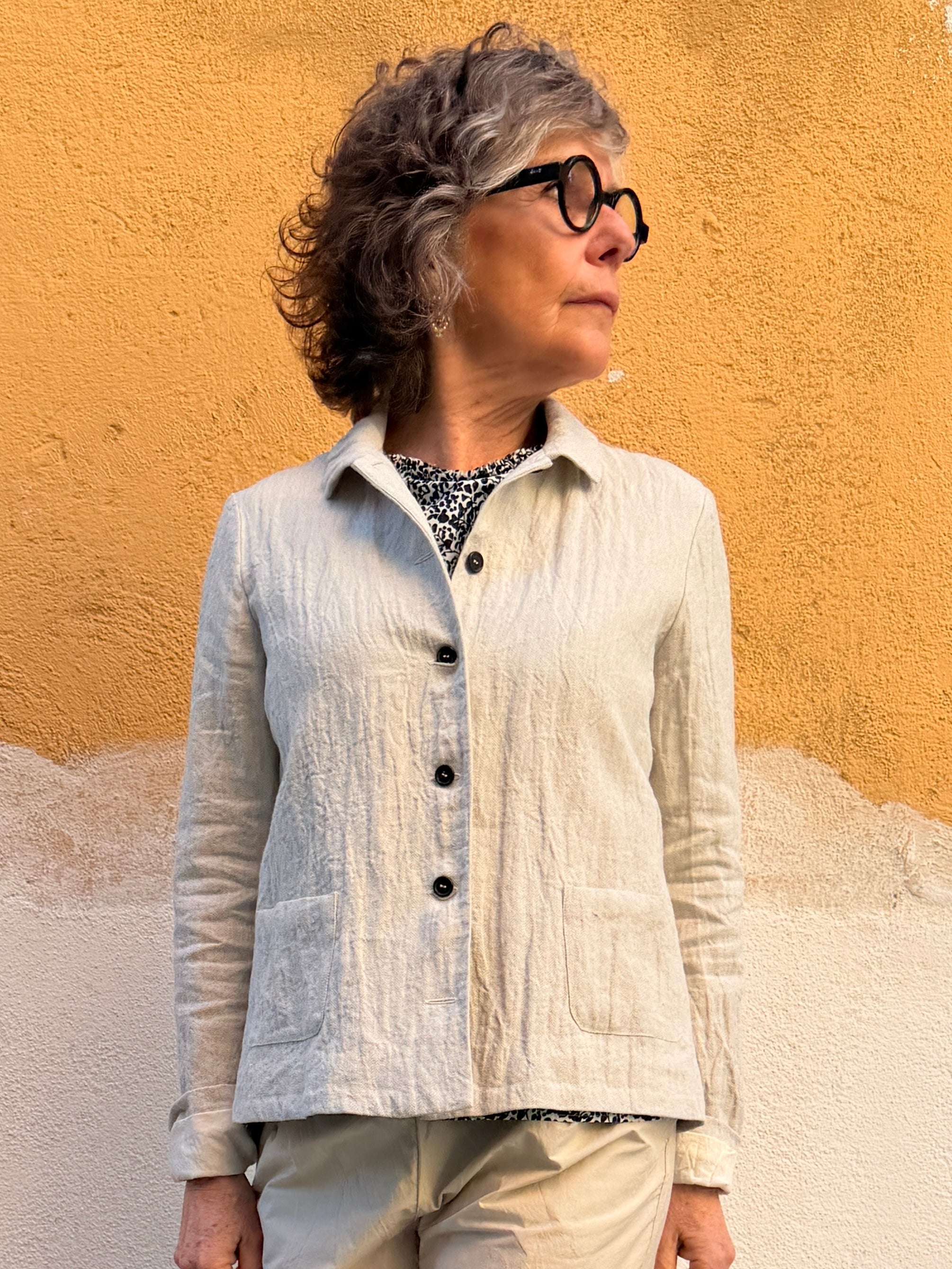 Chaqueta ligera de algodón y lino con textura