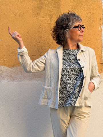 Chaqueta ligera de algodón y lino con textura