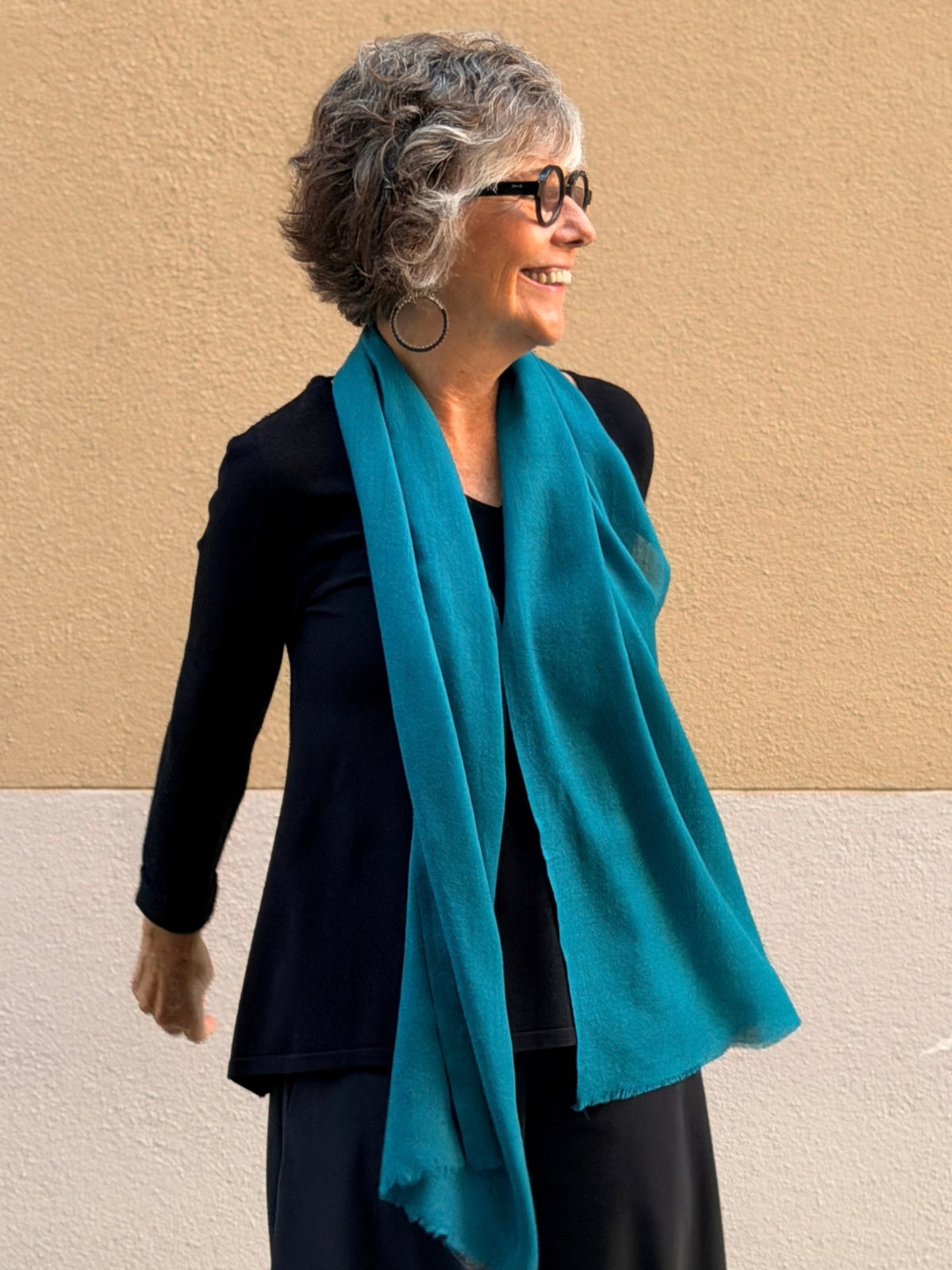 Plain cashmere scarf