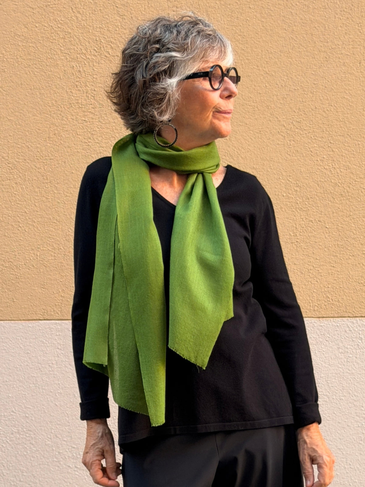 Plain cashmere scarf