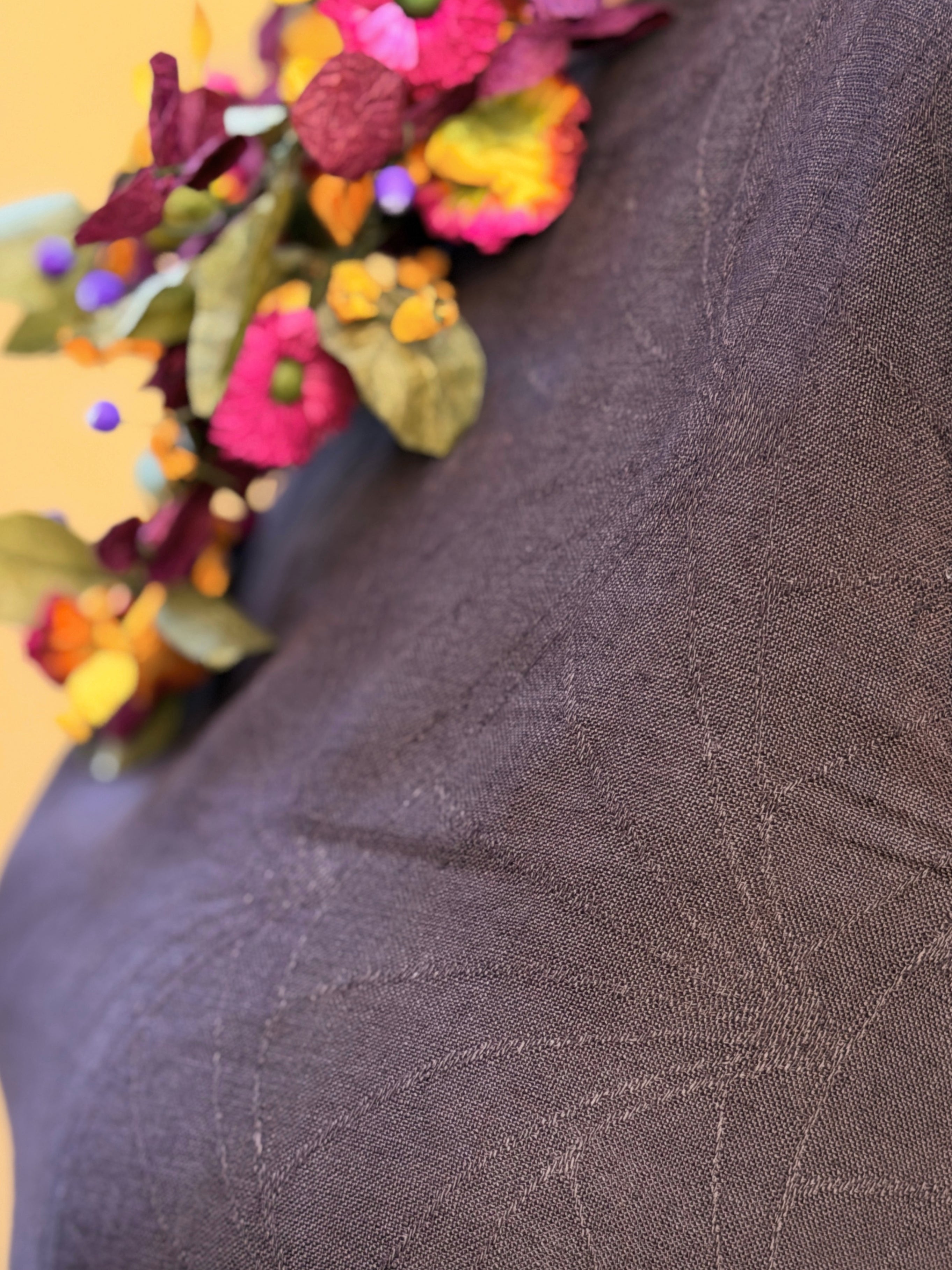 Vestit Cenacolo — lli pur amb jacquard tonal d'inspiració vegetal
