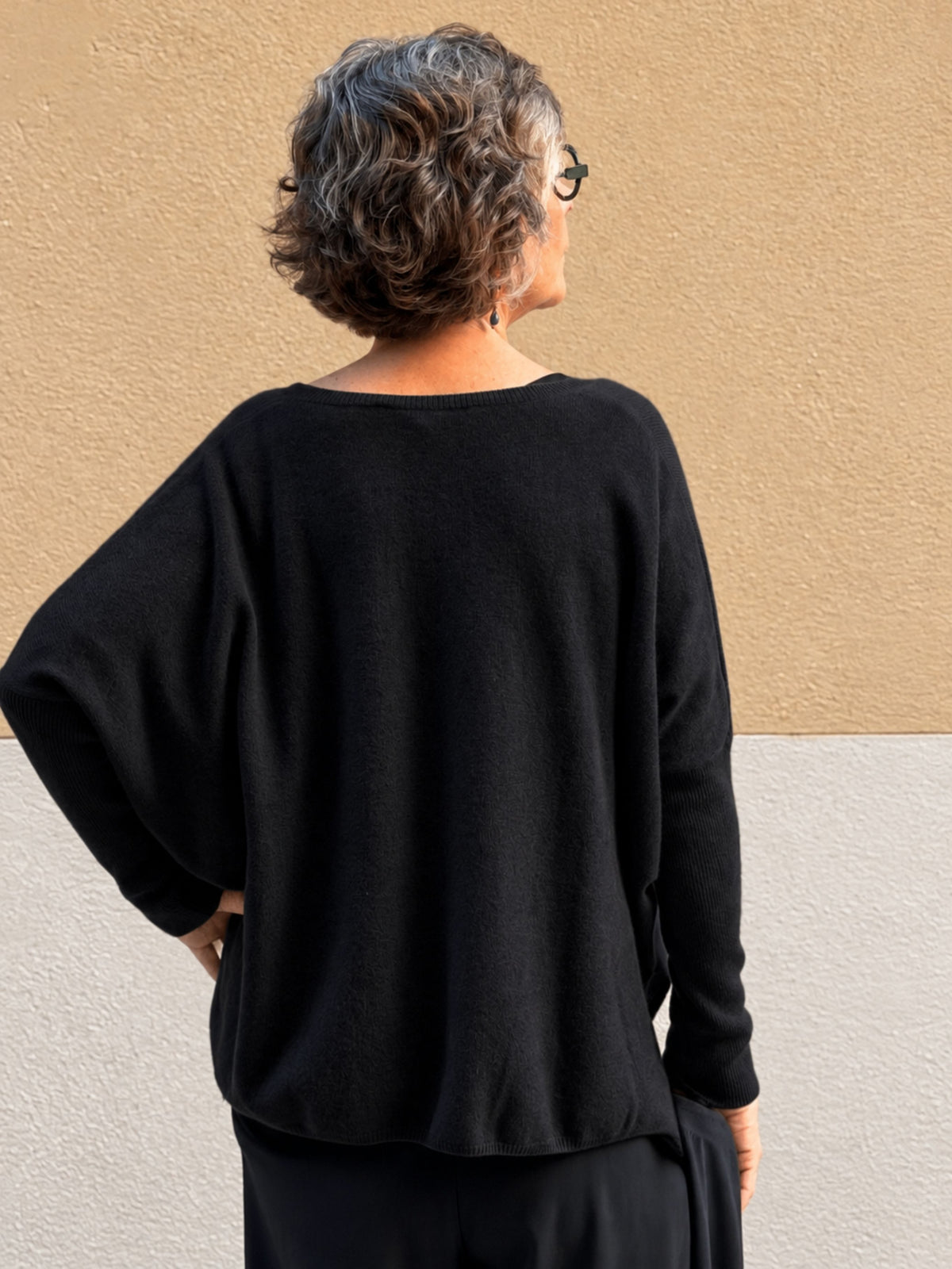 Jersei de caixmir — escot en V i tall ample