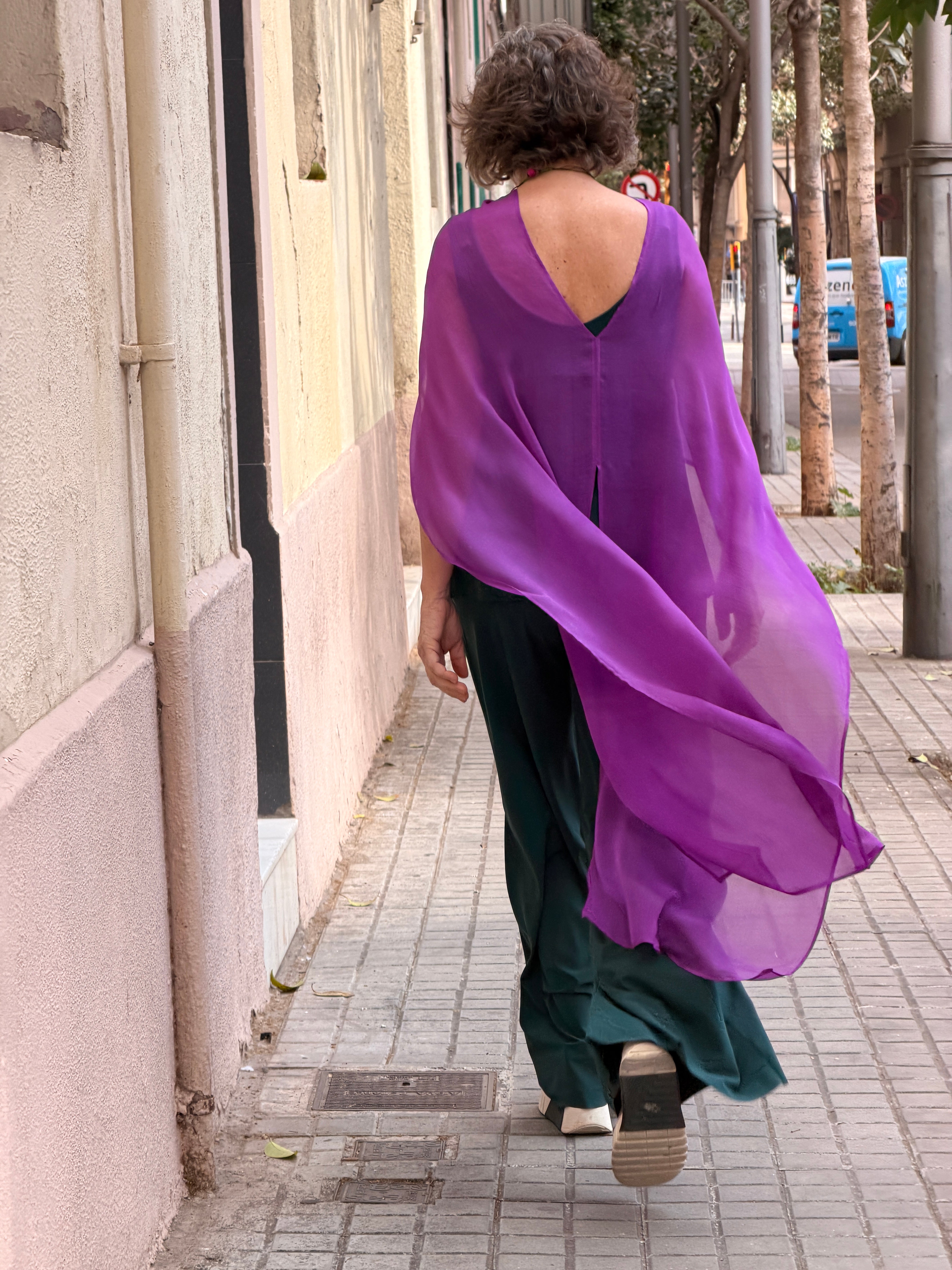 Poncho de crepé de seda