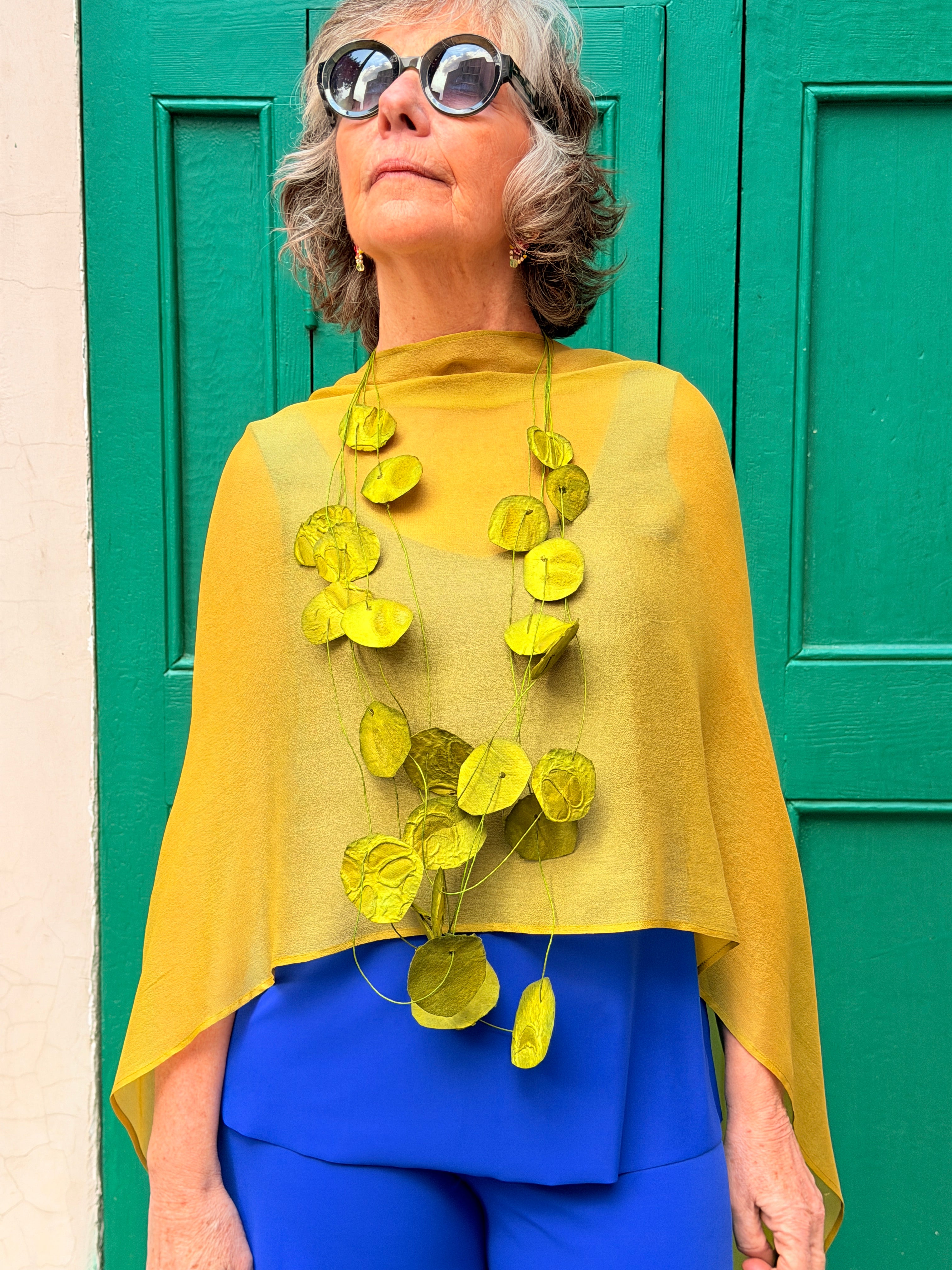 Poncho de crepé de seda